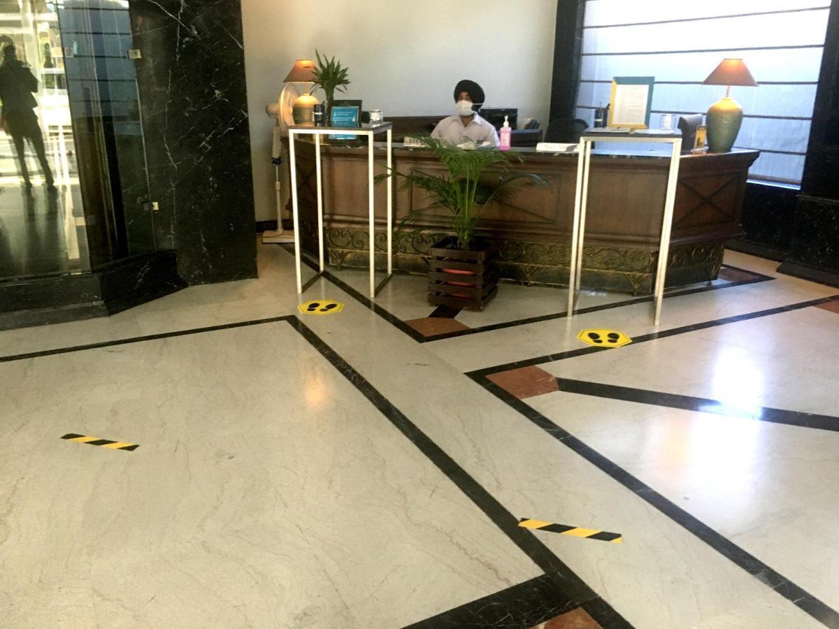 The Maya Hotel Jalandhar Exterior photo
