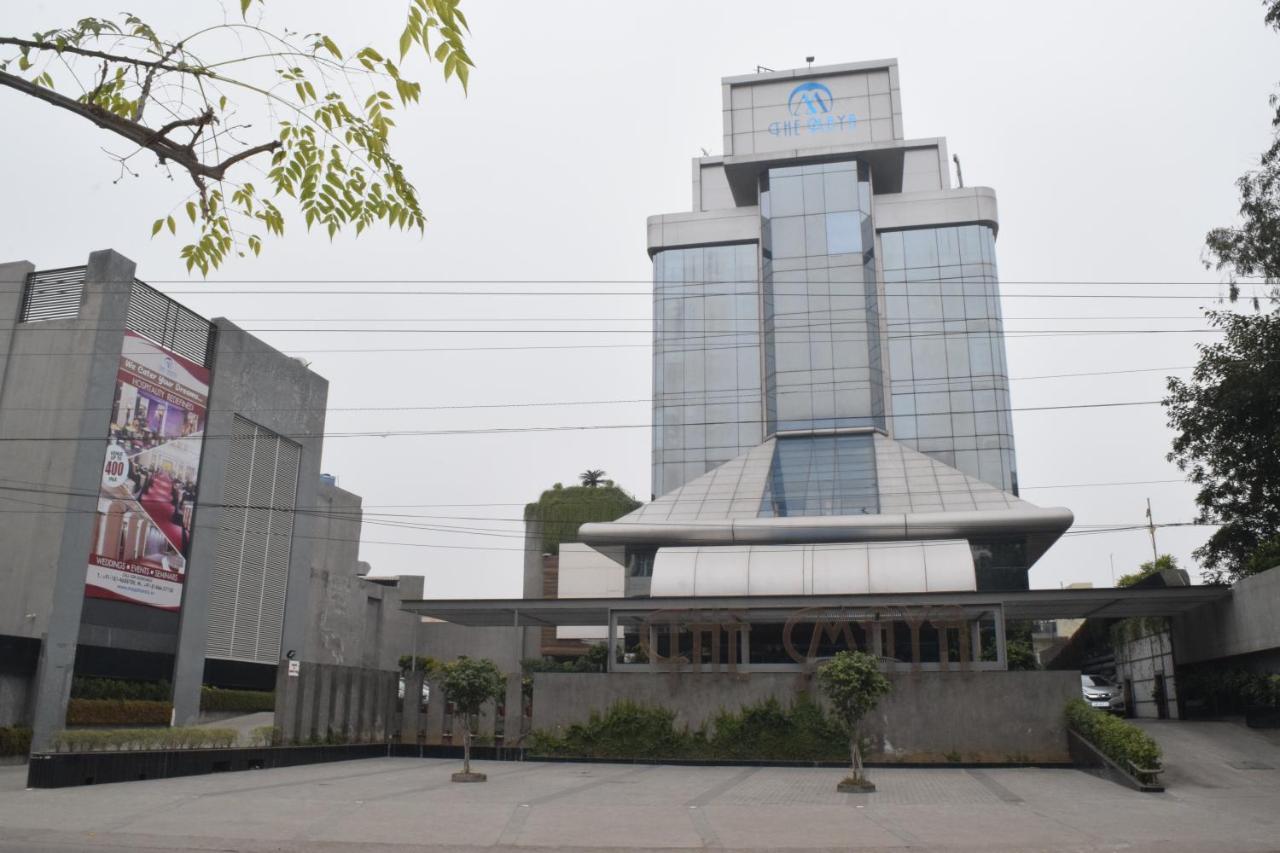 The Maya Hotel Jalandhar Exterior photo