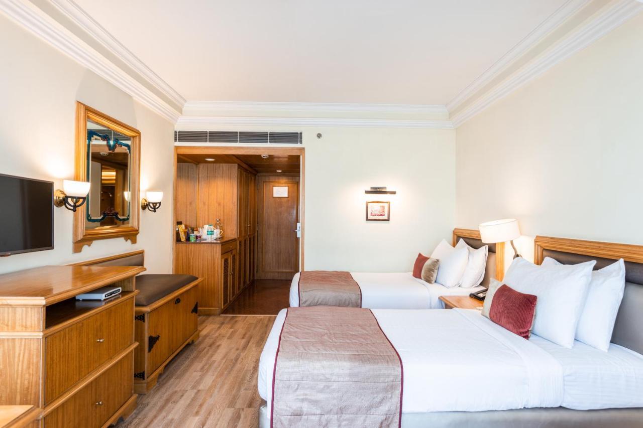 The Maya Hotel Jalandhar Exterior photo